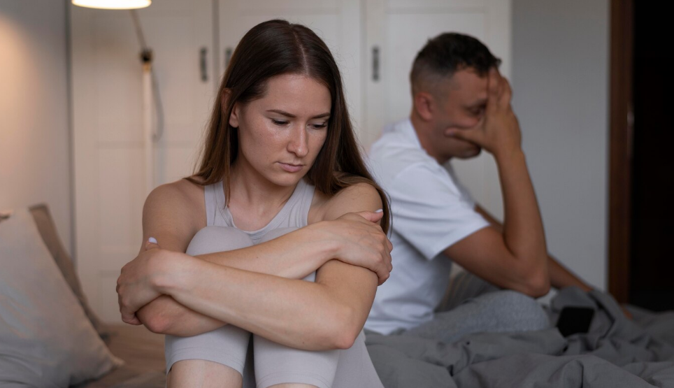 AFL - sad couple